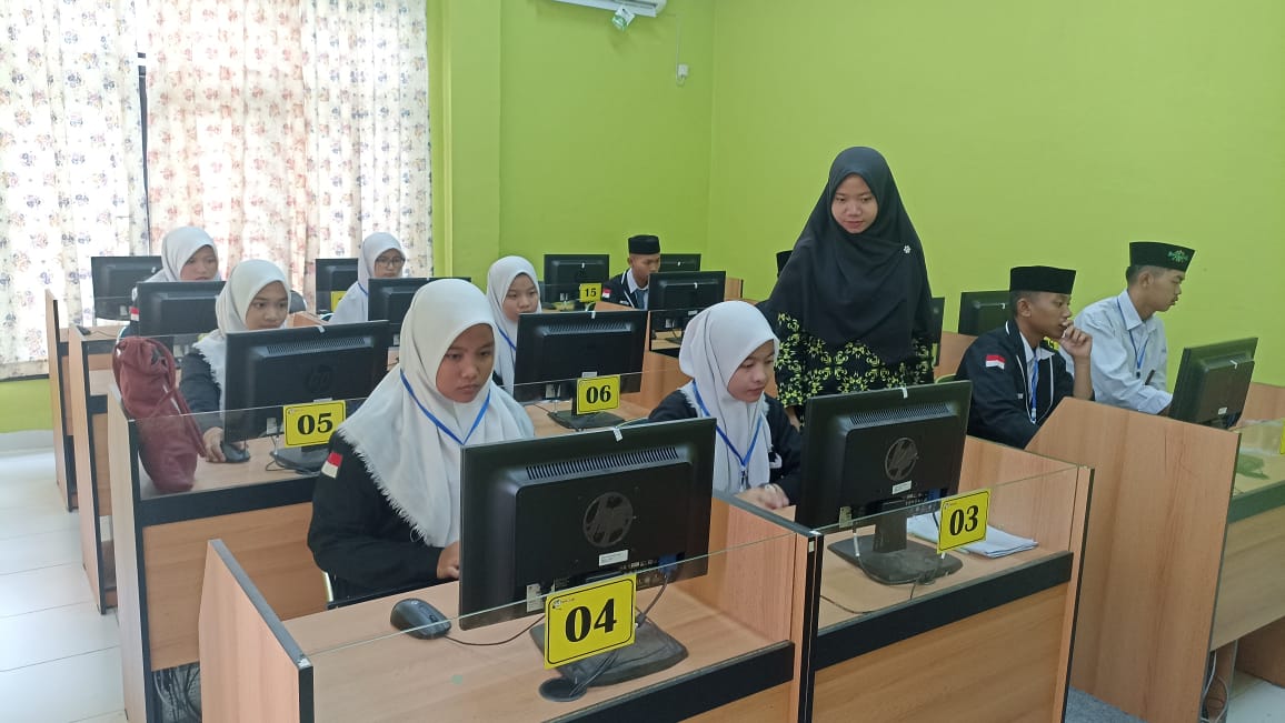 UJIAN SATUAN PENDIDIKAN BERBASIS KOMPUTER TINGKAT ULYA/MA PONDOK PESANTREN SULTAN MAHMUD BADARUDDIN TAHUN 2022/2023