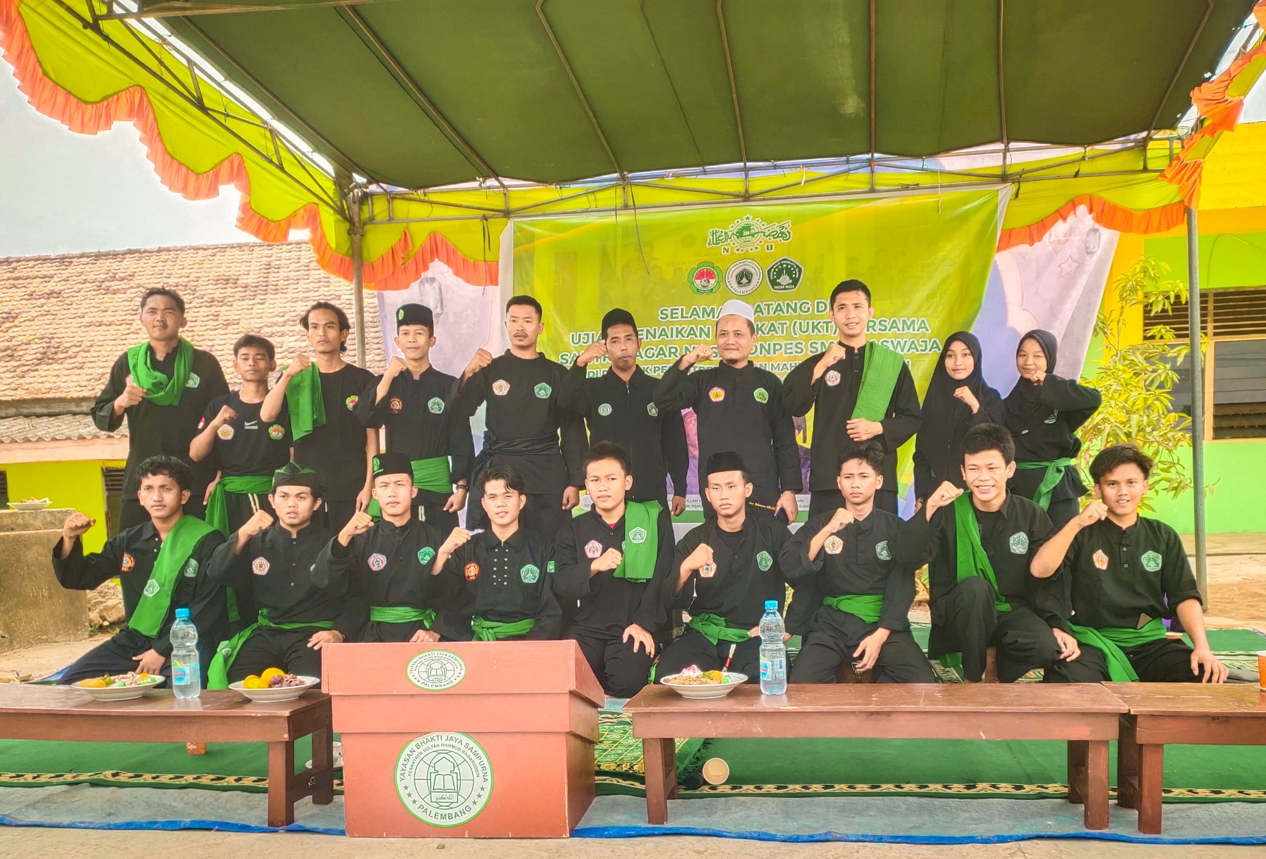 UJIAN KENAIKAN TINGKAT SANTRI PENCAK SILAT PAGAR NUSA PONPES SMB DAN ASWAJA
