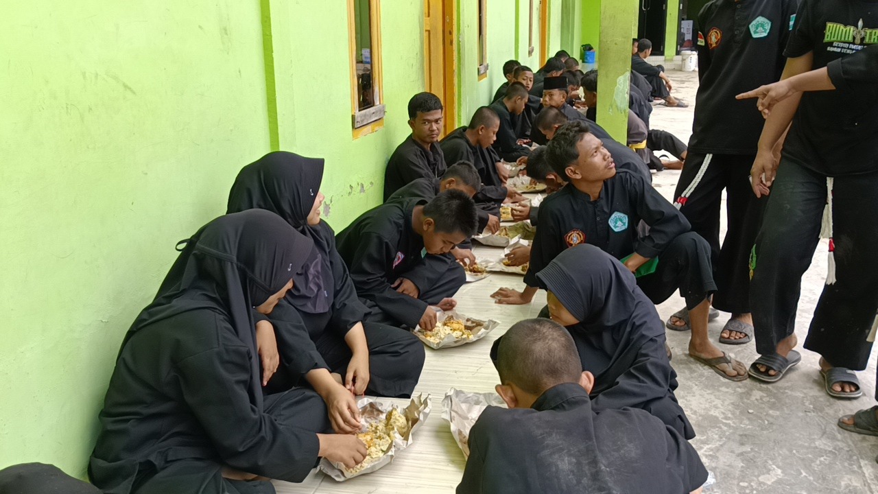 UJIAN KENAIKAN TINGKAT (UKT) PENCAK SILAT PAGAR NUSA PONPES SMB & PONPES ASWAJA PALEMBANG