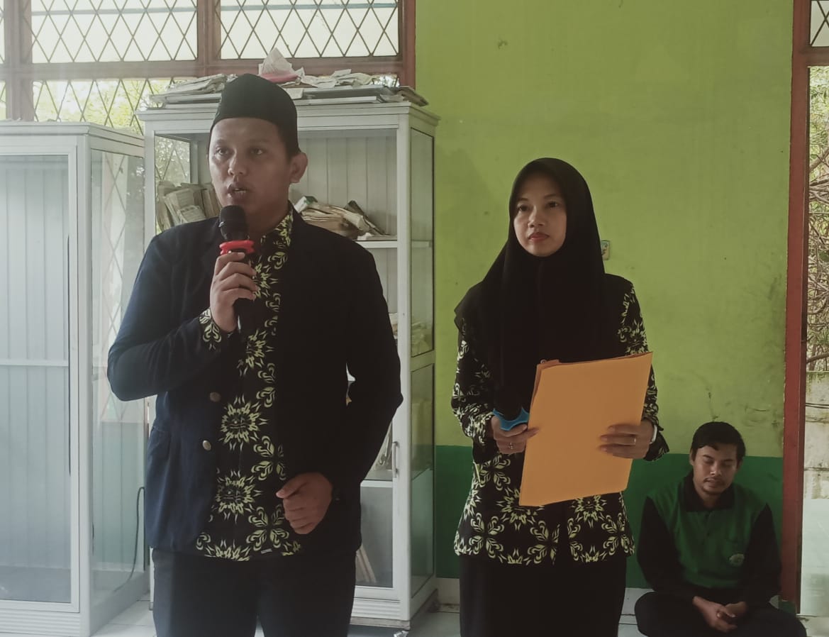 PEMBAGIAN RAPOT SEMESTER GENAP/II TINGKAT ULA (MI), WUSTHA (MTs), DAN ULYA (MA) TAHUN AJARAN 2024-2025