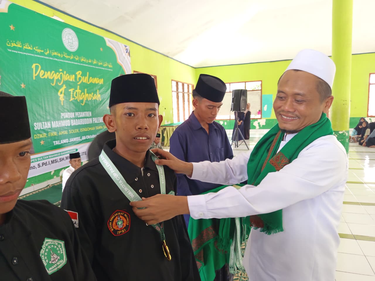 Pengajian Bulanan dan Istighosah