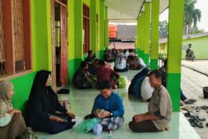 Kunjungan Santri serta Memperingati Maulid Nabi Muhammad SAW dan Pembagian Sertifikat Syahada Puasa Manakib